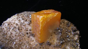 Wulfenite Crystal For Sale - Fossils-Crystals.com